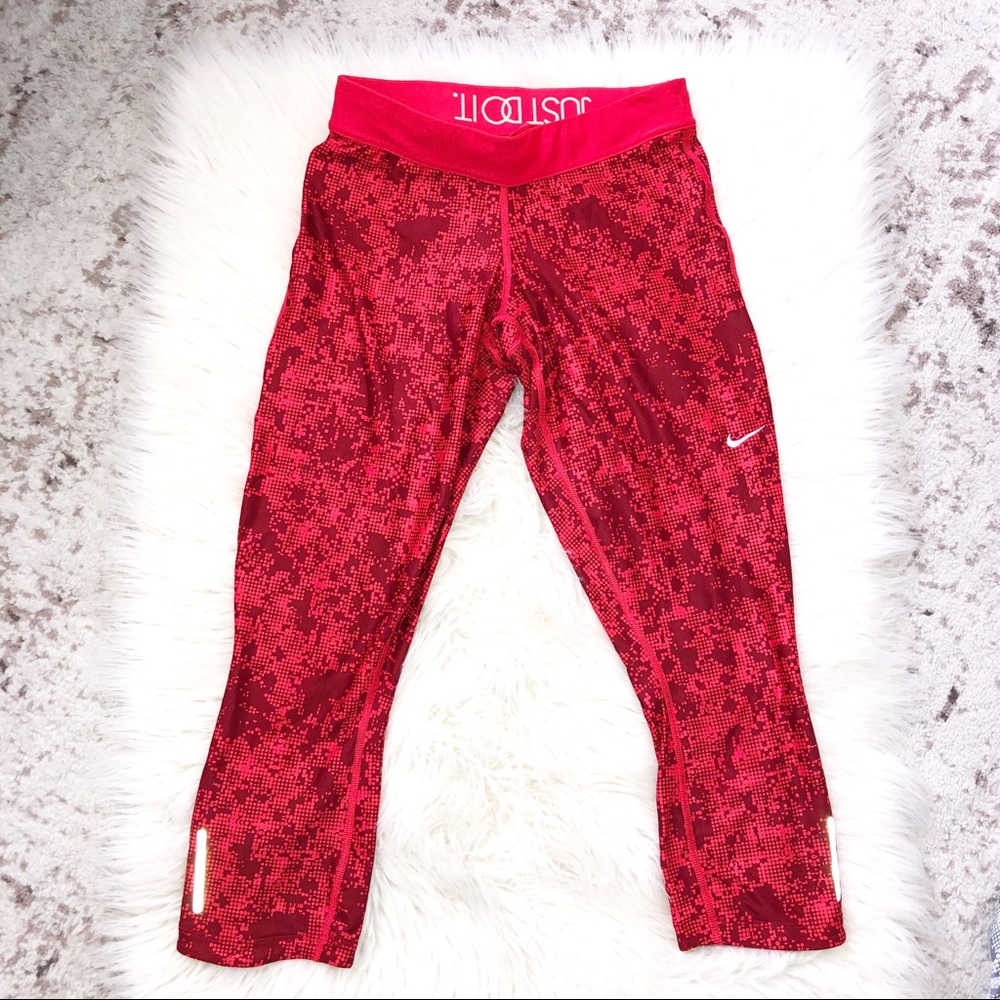 NWOT Nike Sri-fit Capri legging  size Small